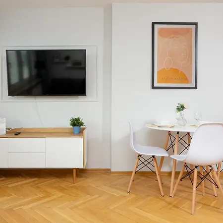 Old Town By Renters Apartment Warsaw