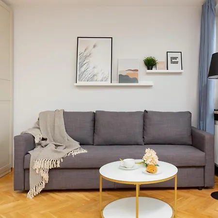 Old Town By Renters Βαρσοβία